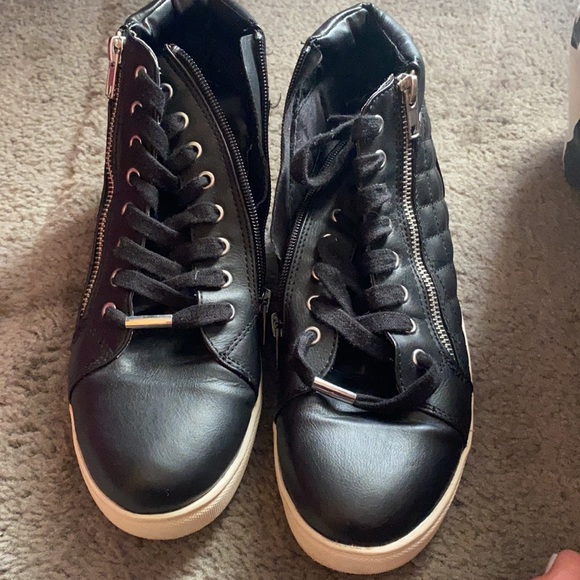 Steve Madden Shoes - Picture 8 of 8